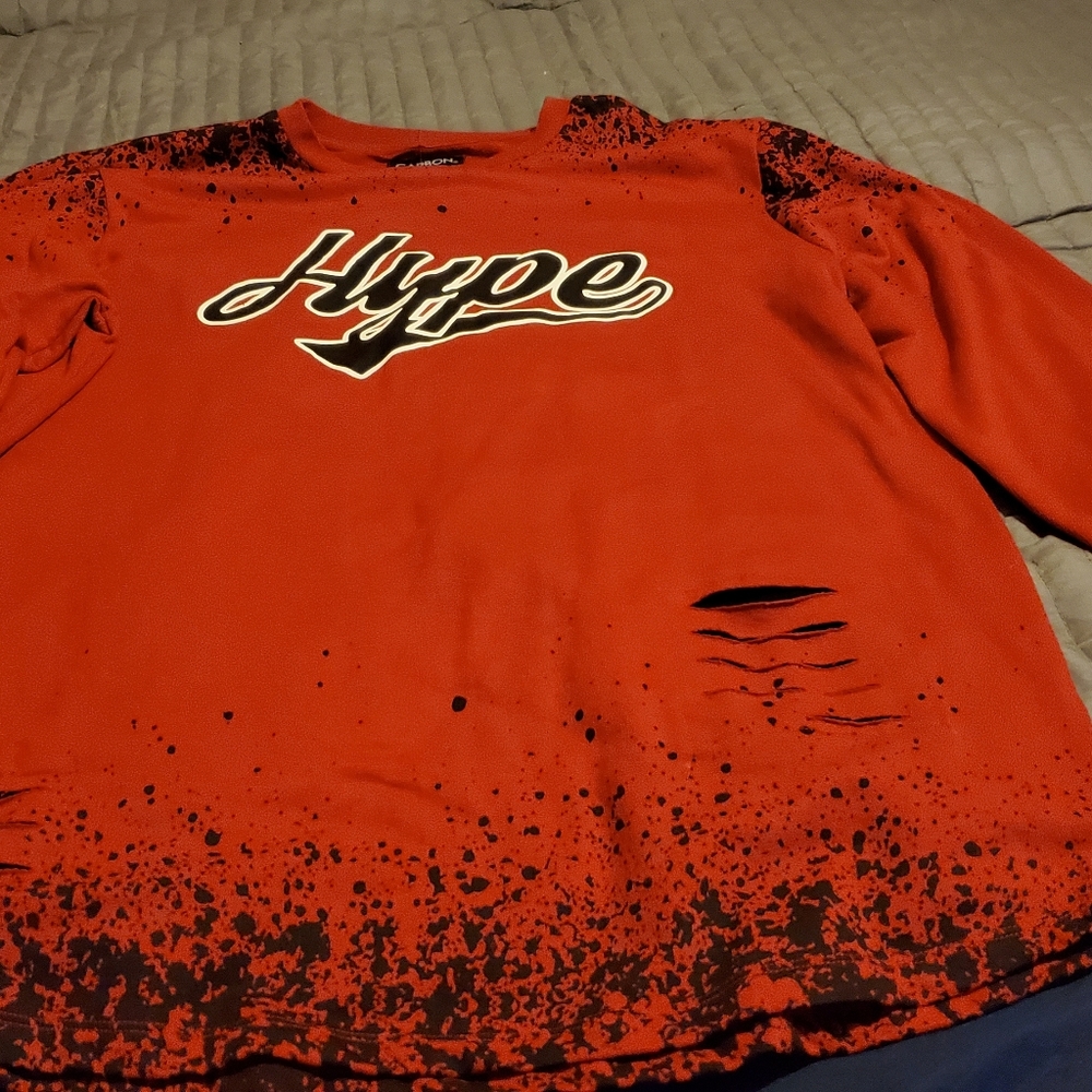 NEW long sleeved tshirt